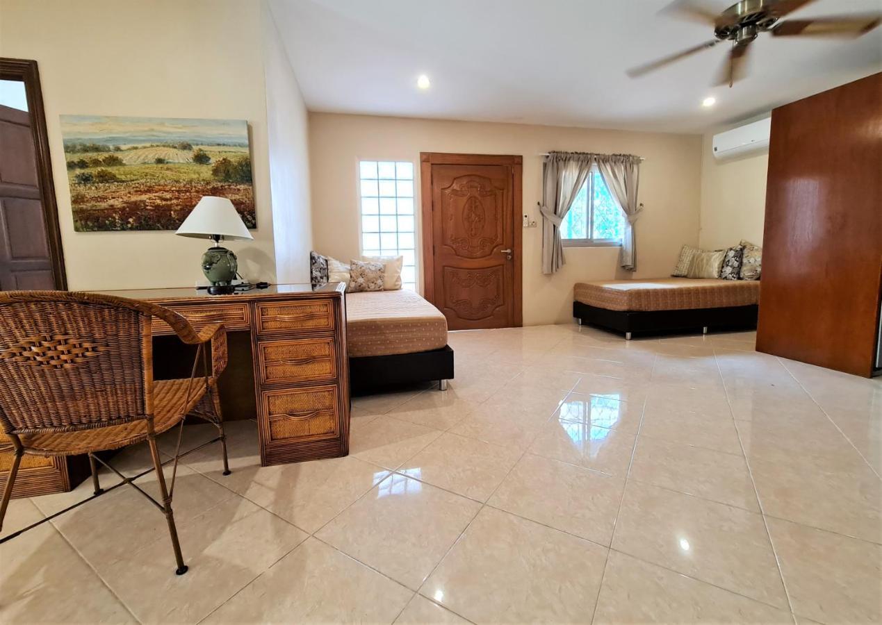 Butterfly Garden Boutique Residences: Luxury Apartments & Villas with Full Amenities Pattaya Exterior photo