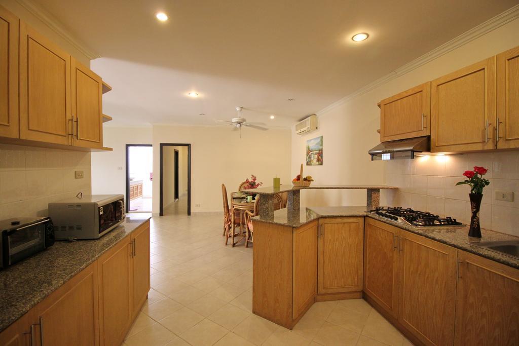 Butterfly Garden Boutique Residences: Luxury Apartments & Villas with Full Amenities Pattaya Room photo