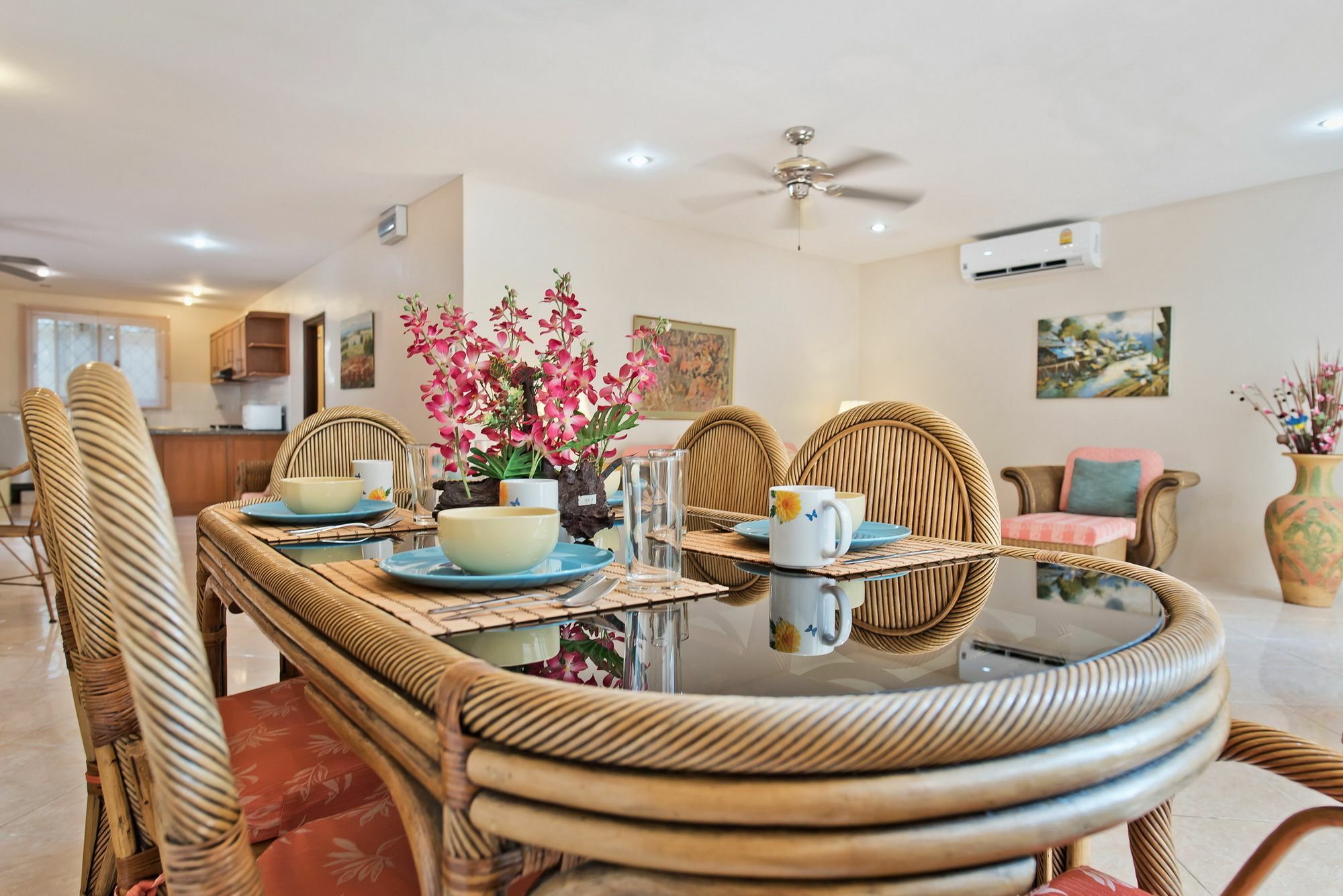 Butterfly Garden Boutique Residences: Luxury Apartments & Villas with Full Amenities Pattaya Exterior photo