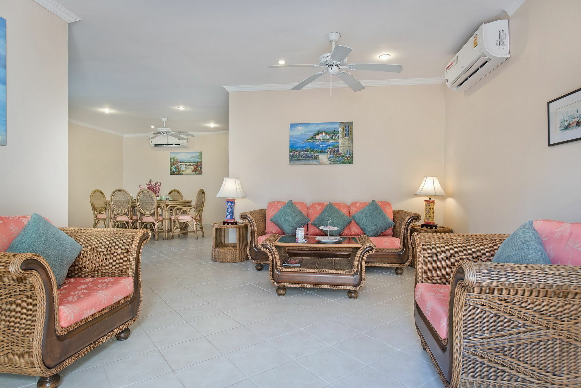 Butterfly Garden Boutique Residences: Luxury Apartments & Villas with Full Amenities Pattaya Exterior photo