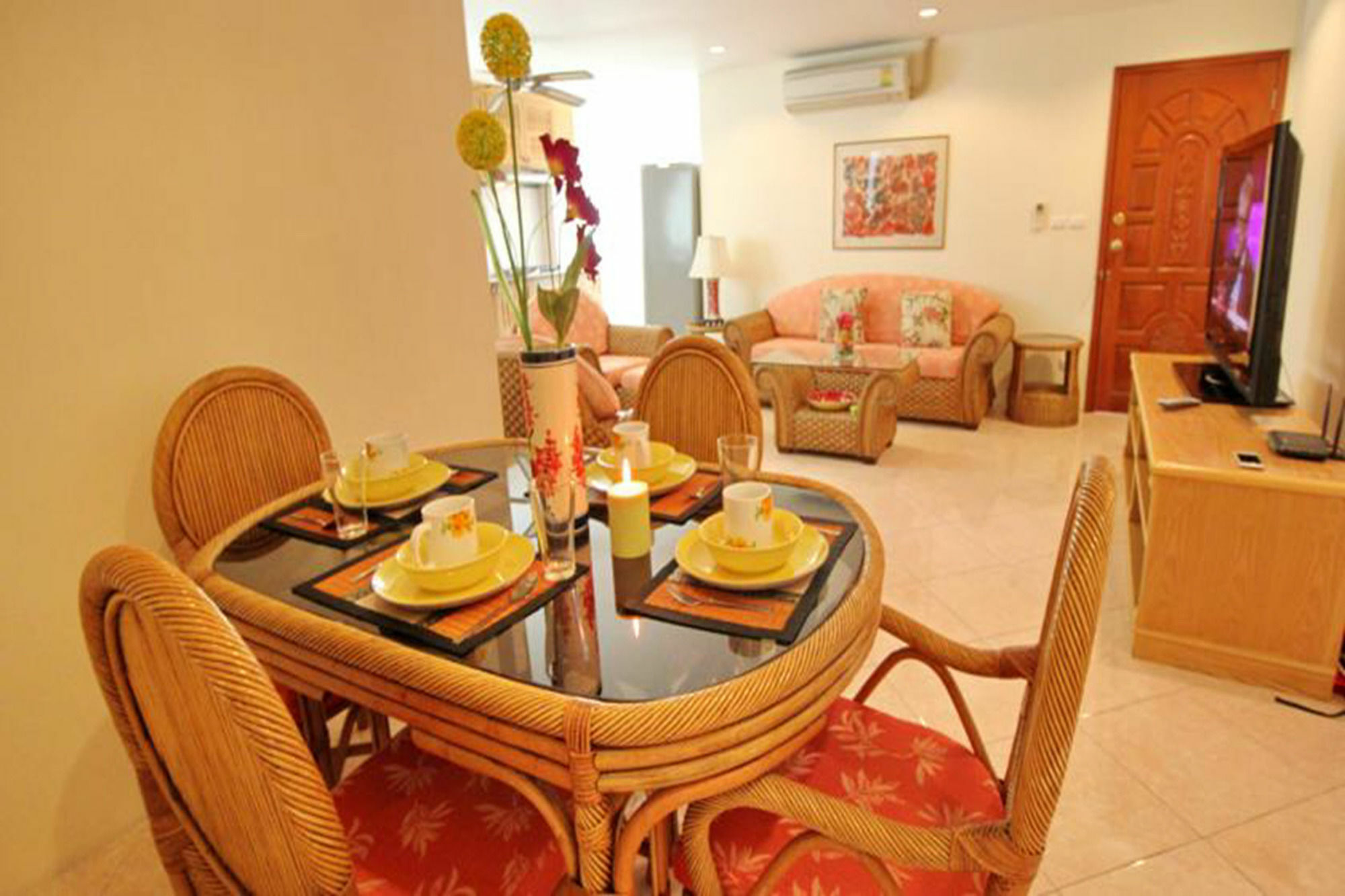 Butterfly Garden Boutique Residences: Luxury Apartments & Villas with Full Amenities Pattaya Exterior photo