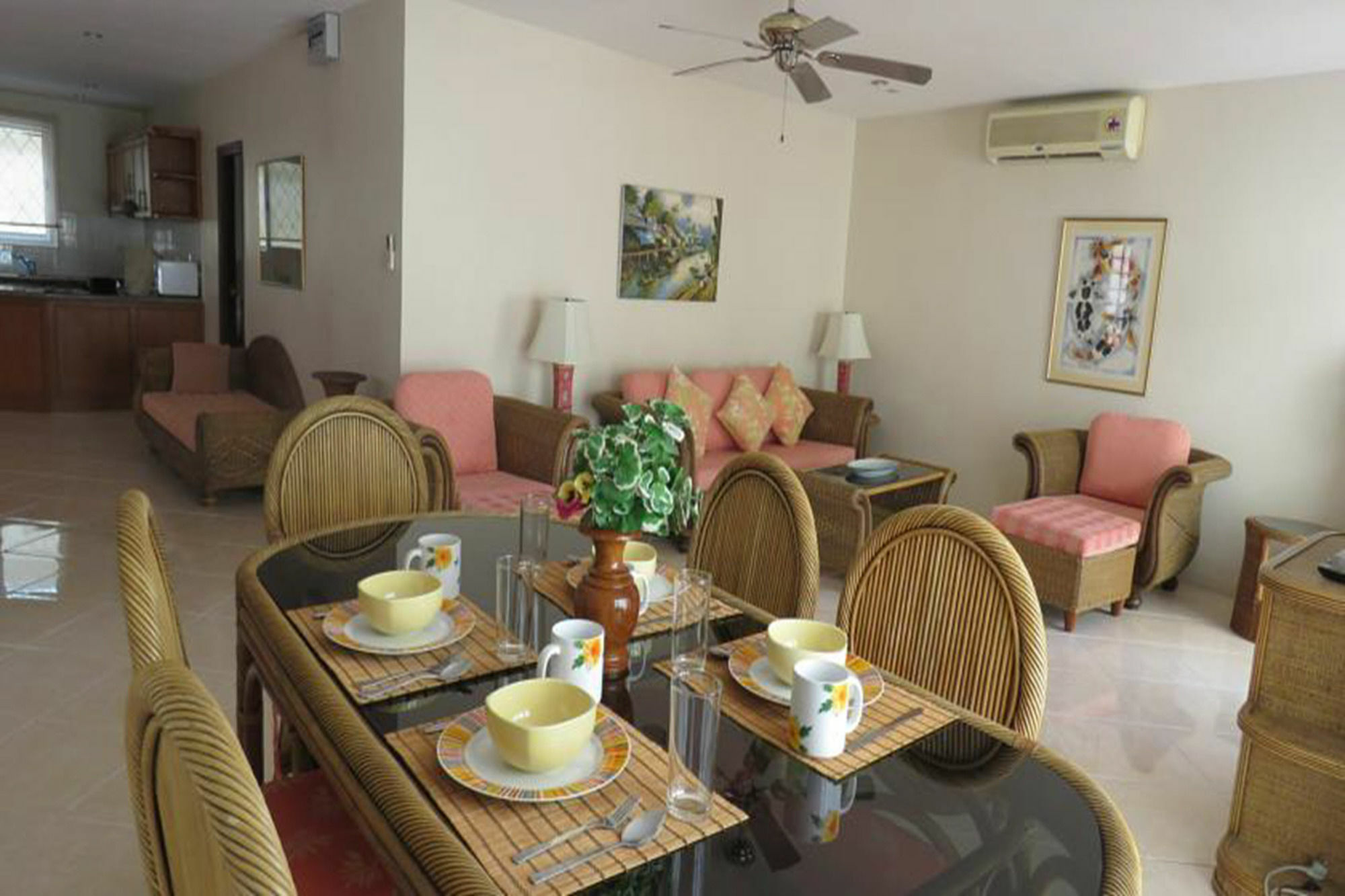 Butterfly Garden Boutique Residences: Luxury Apartments & Villas with Full Amenities Pattaya Exterior photo
